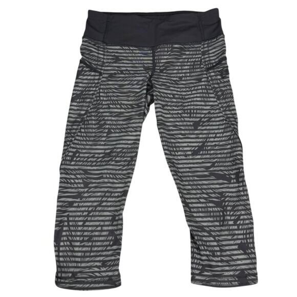Lululemon Run: Top Speed Crop In Stripe Play Slate Black Size 4 - Picture 6 of 10